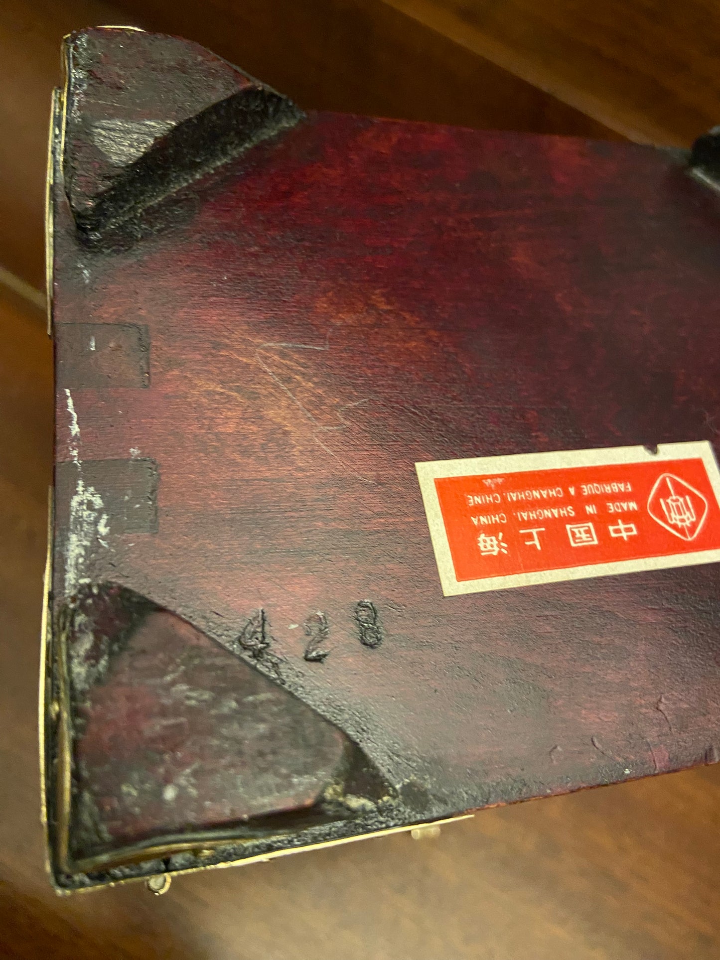 scrigno portagioielli in legno e giada